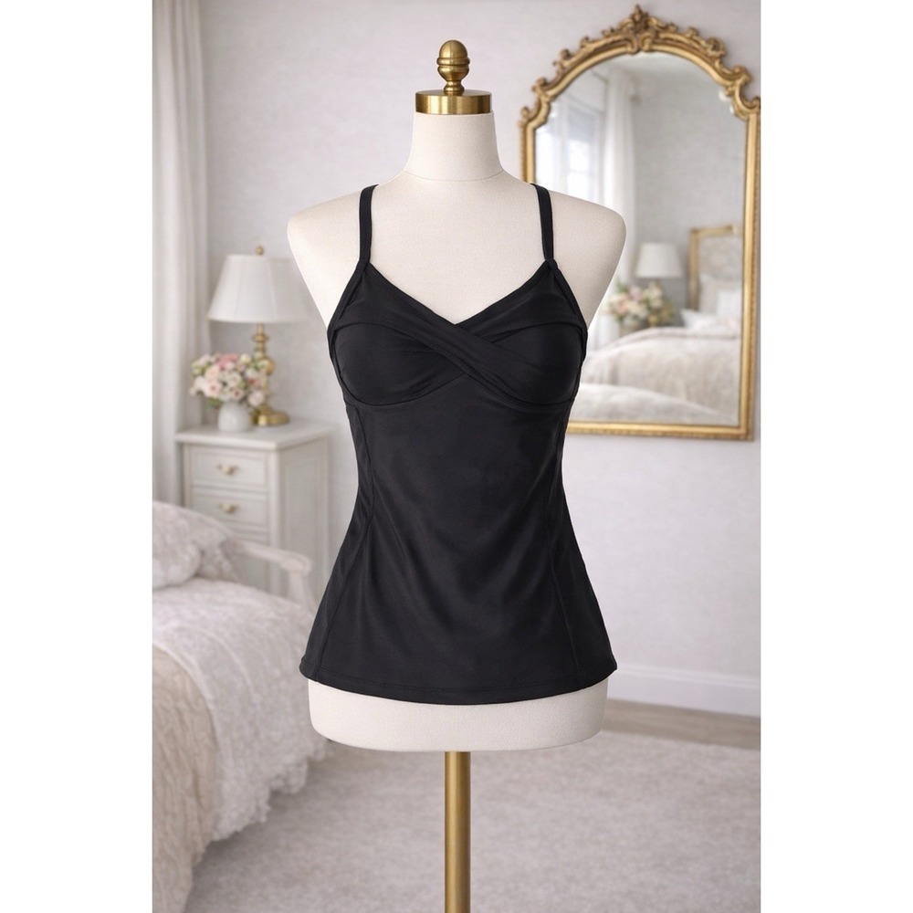 New Athleta Tankini Swim Top Black Size 32 B/C Bra Cup Underwire Crisscross Back